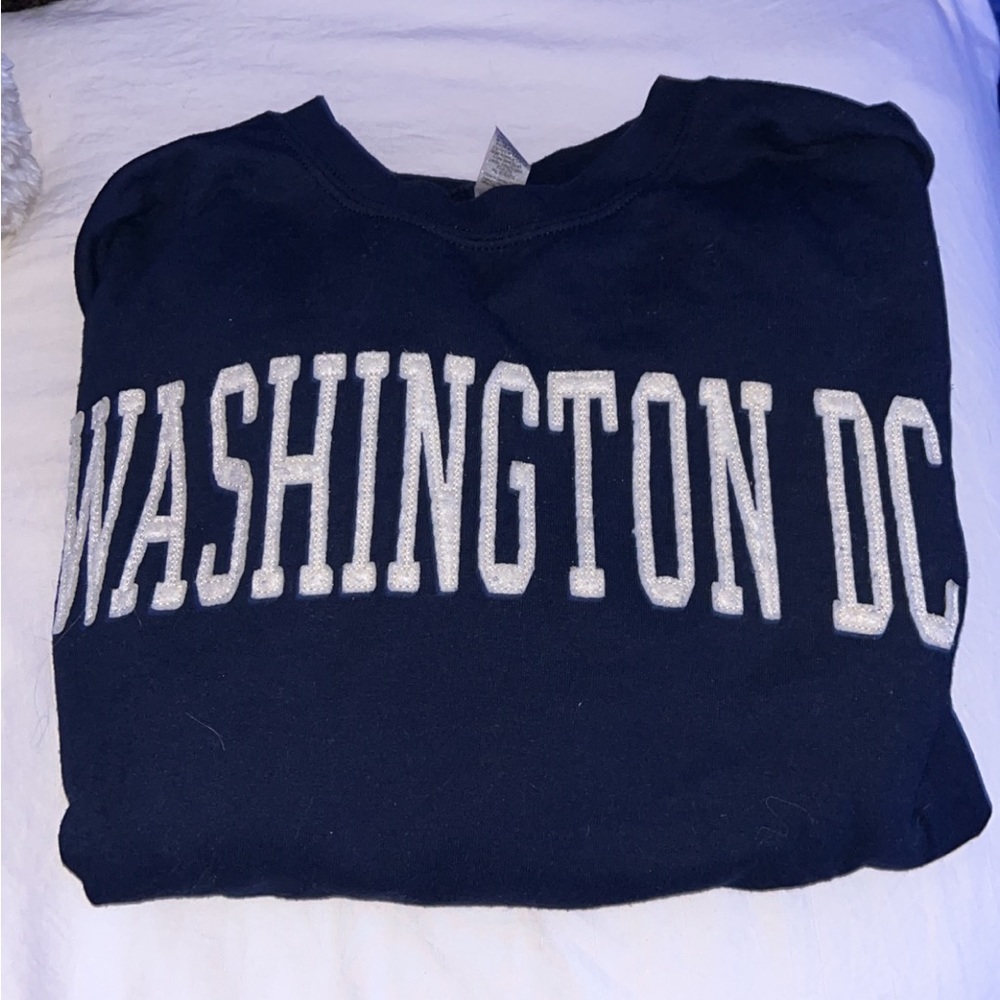 NAVY BLUE DC CREWNECK💙🖤